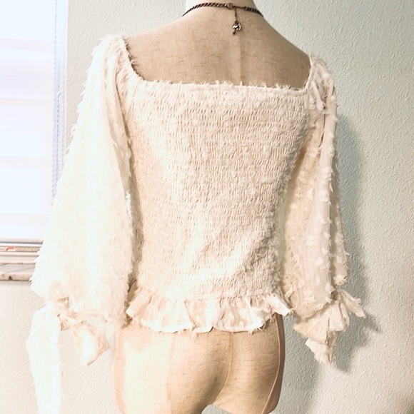 TCEC,Women's White Smocked, Square-Neck Ruffle Top, Excellent Condition,Size Med - Picture 2 of 10